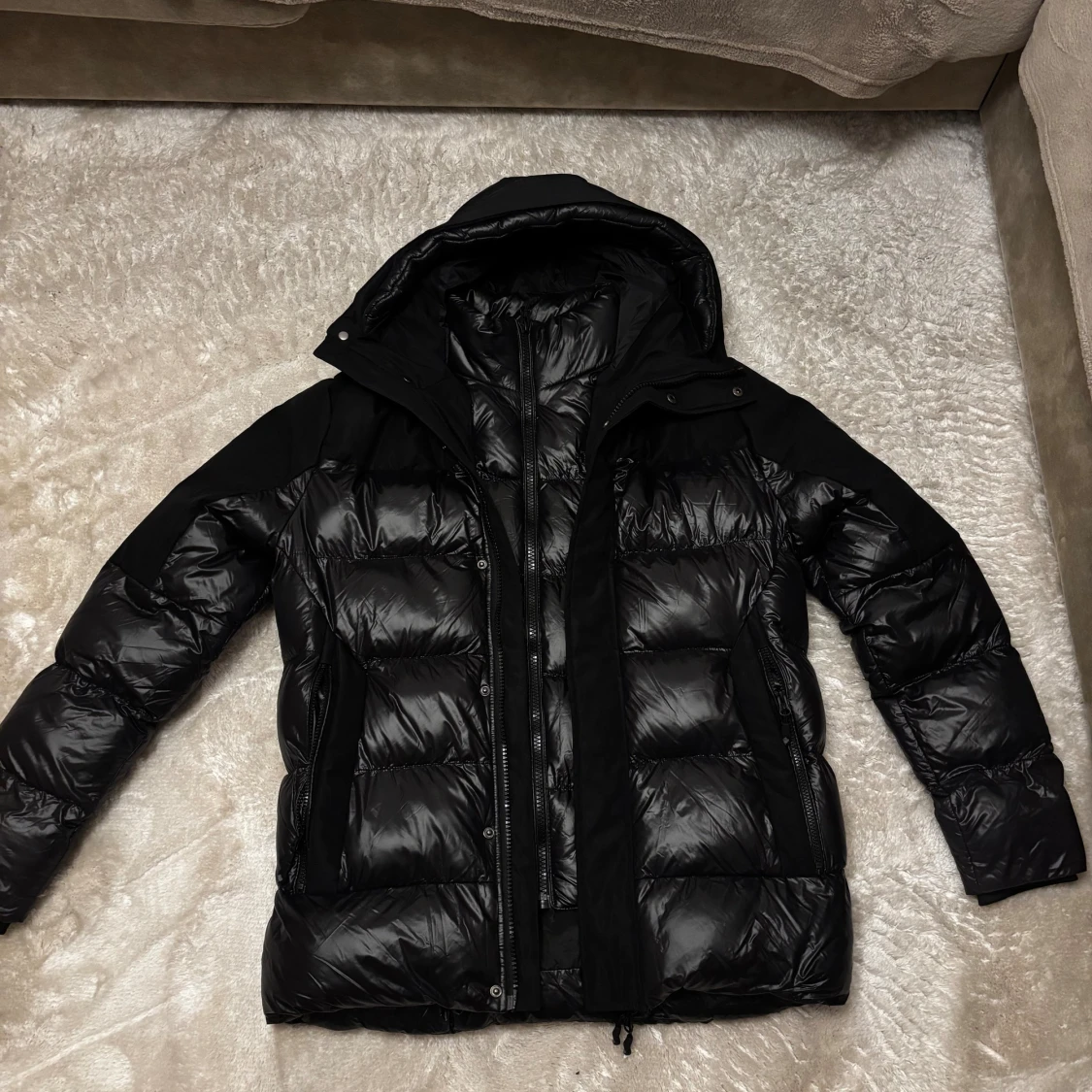 Svart pufferjacka från ZAVETTI CANADA