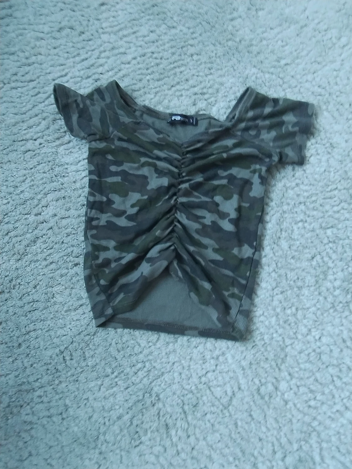 Camouflage topp från FB Sister
