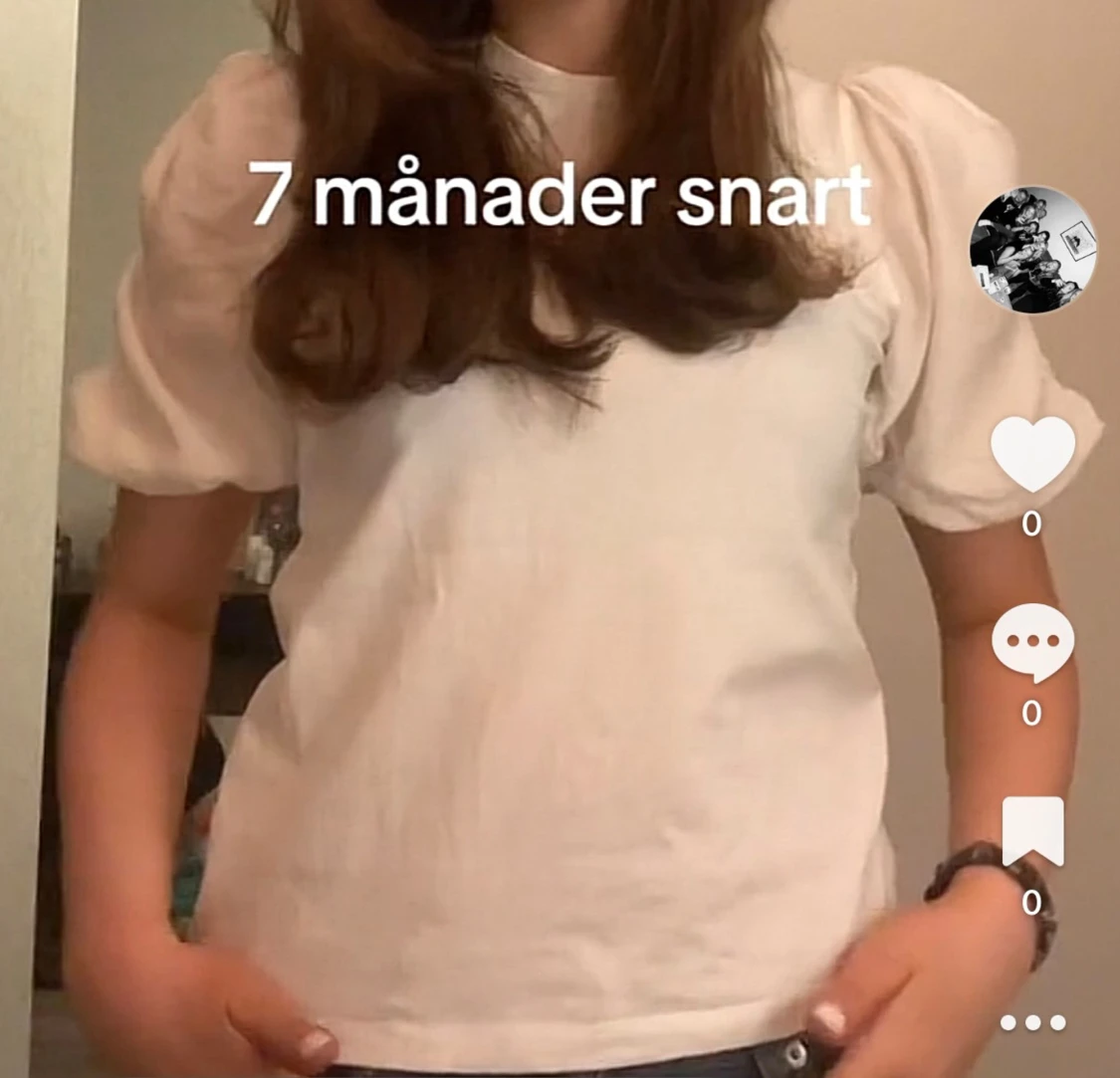 Vit puffärm blus med rund hals