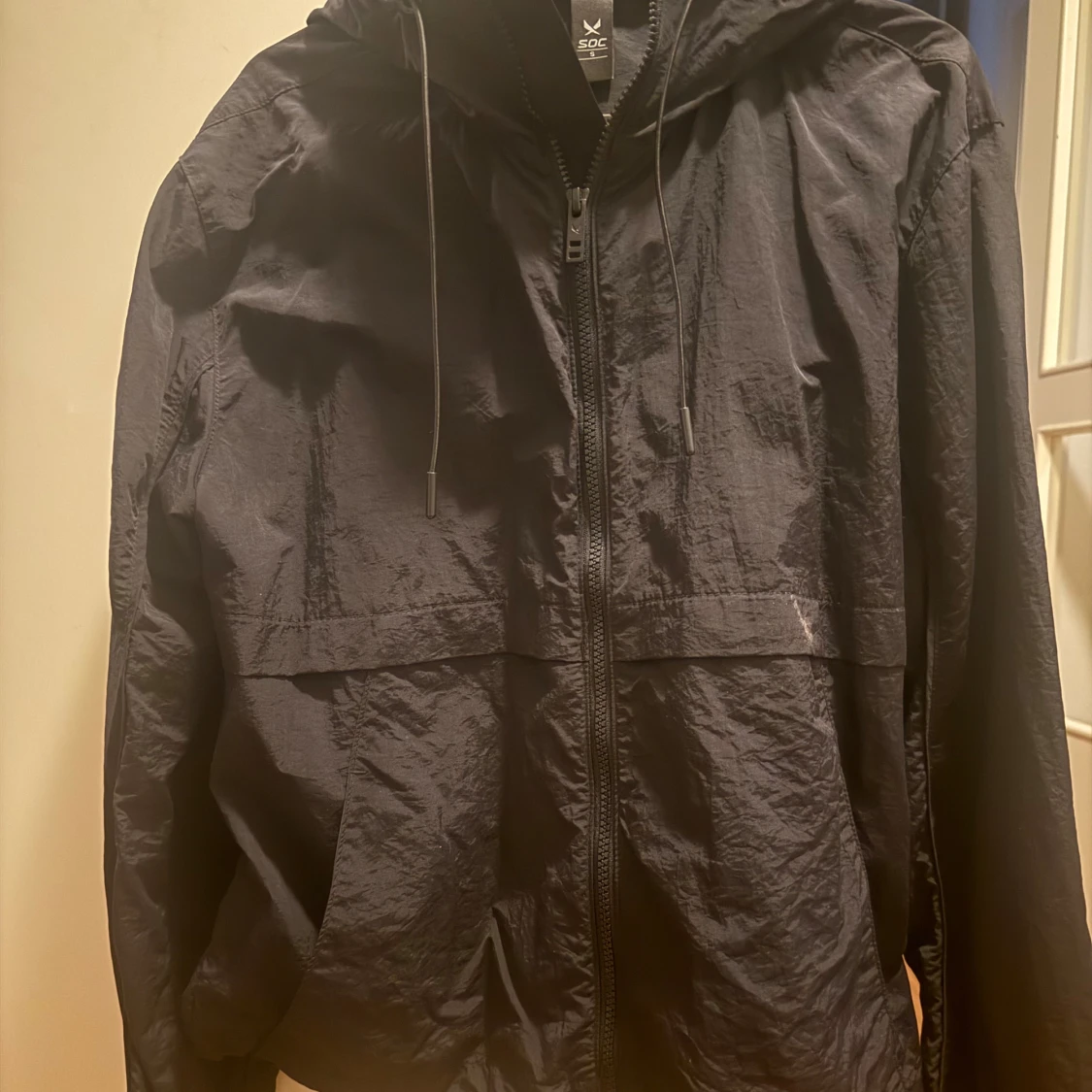 Svart vindjacka från SOC med huva - 2