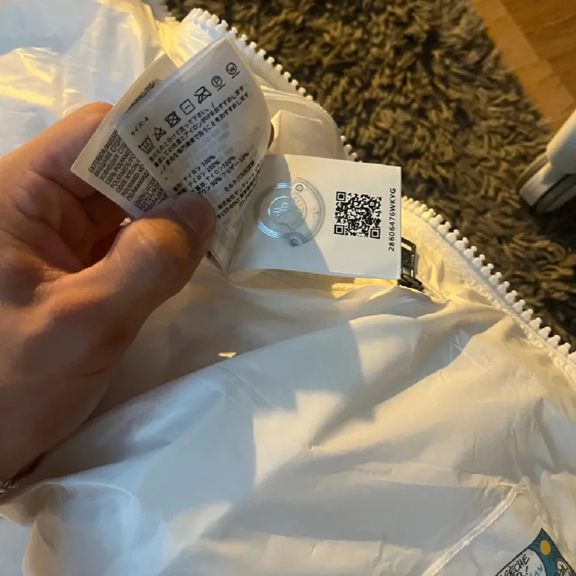 Vit Moncler pufferjacka med huva - 3