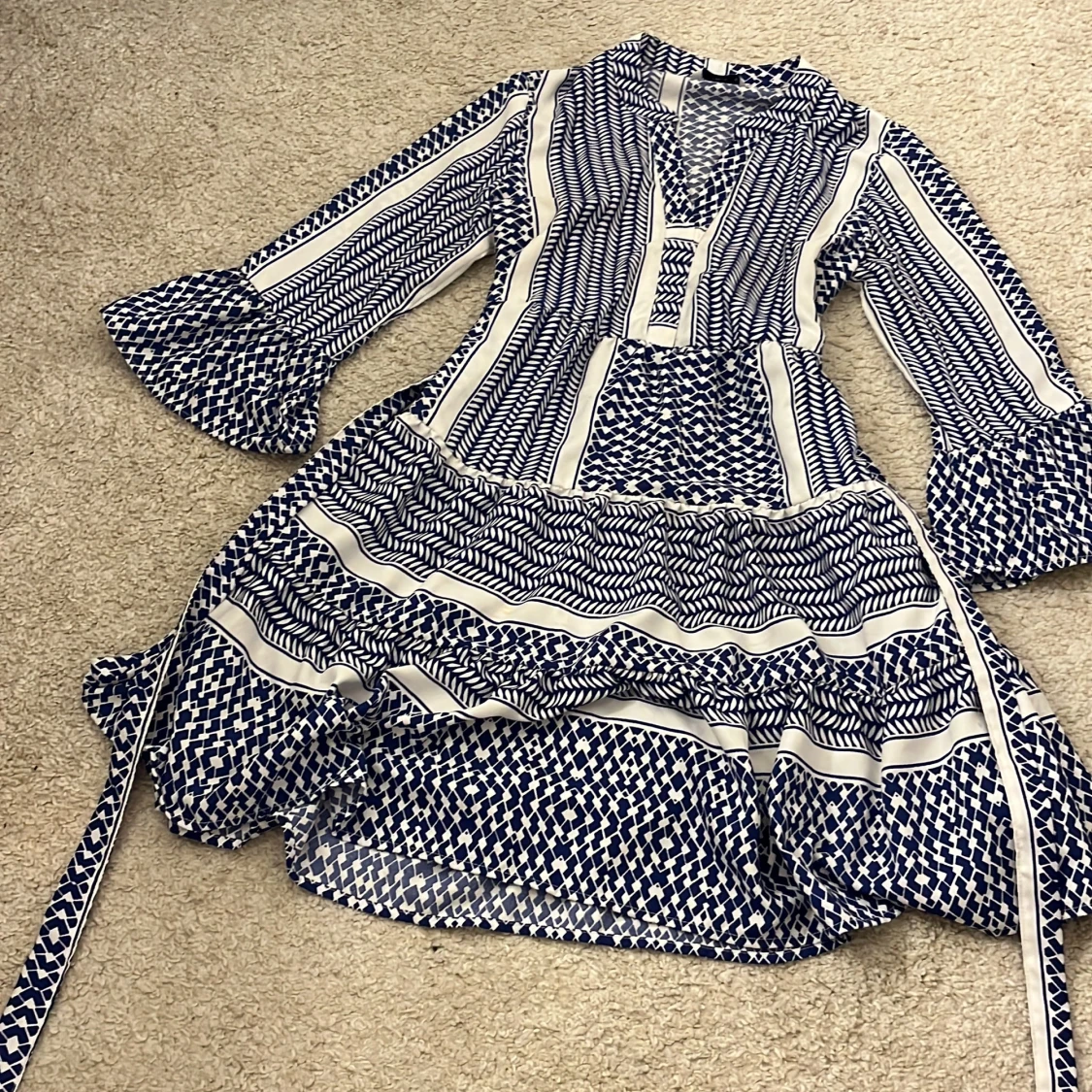 Blåvit mönstrad kortklänning Pigalle XS