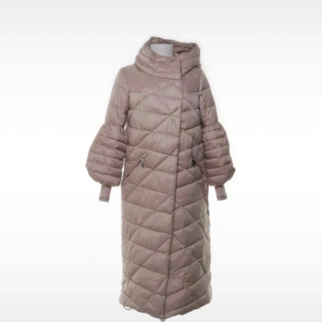 Beige lång dunjacka