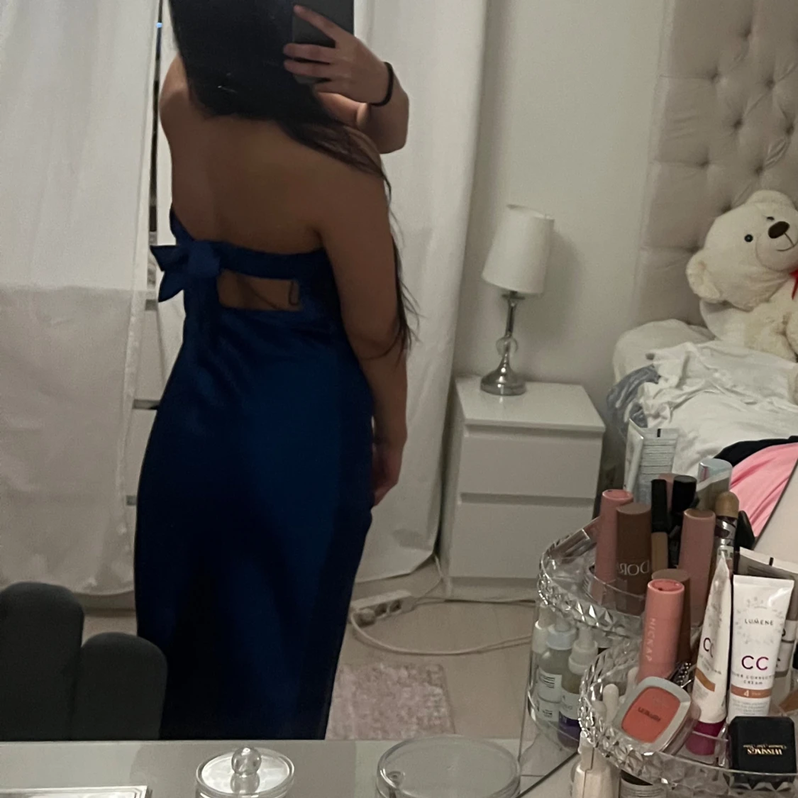 Marinblå axelbandslös långklänning - 2