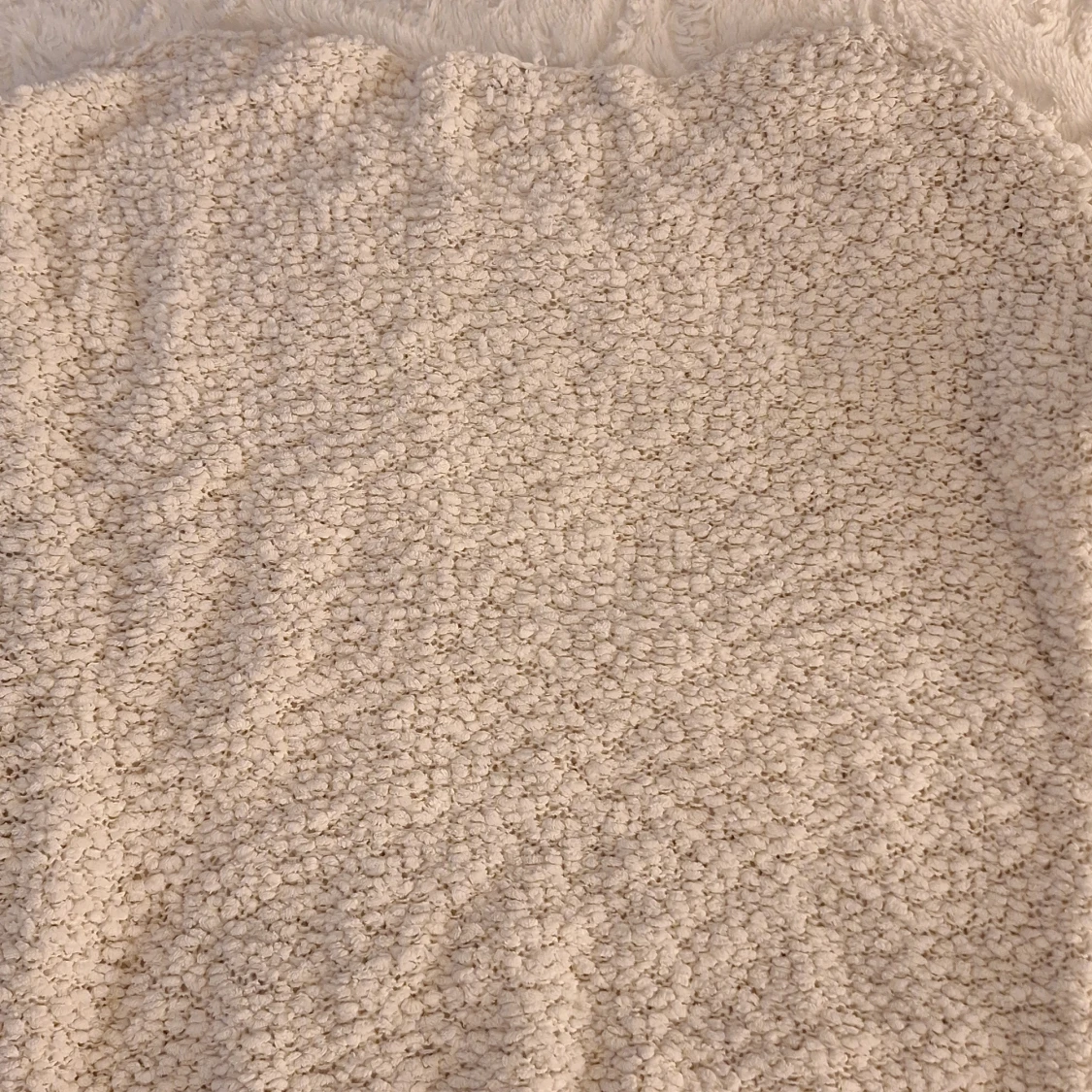 Beige stickad tröja från 157 - 1