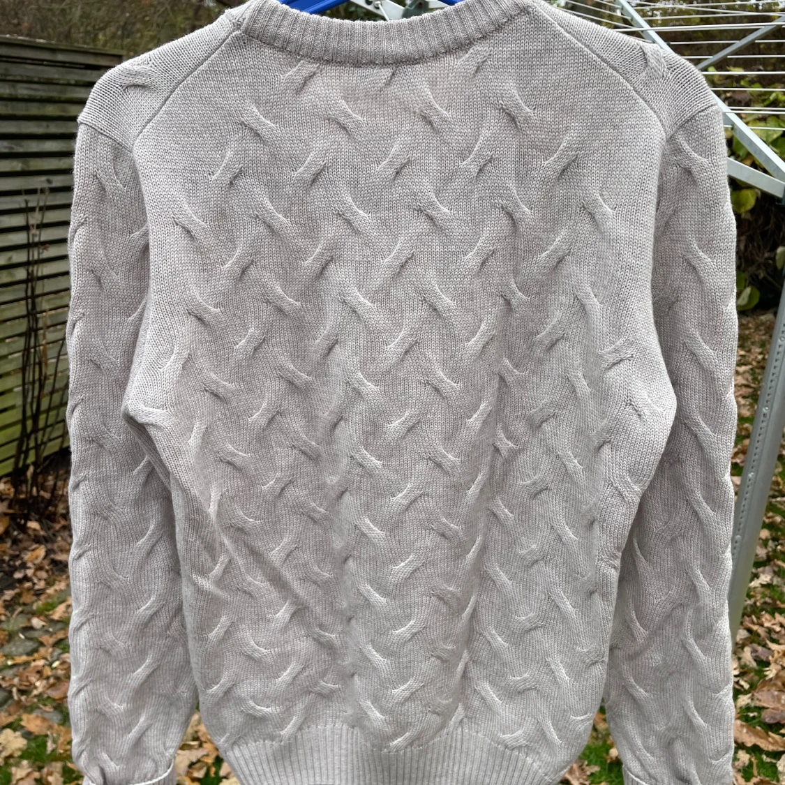 Beige stickad tröja från Stenströms - 1