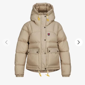 söker!!!!! - söker en beige fjällräven jacka i storlek L!!