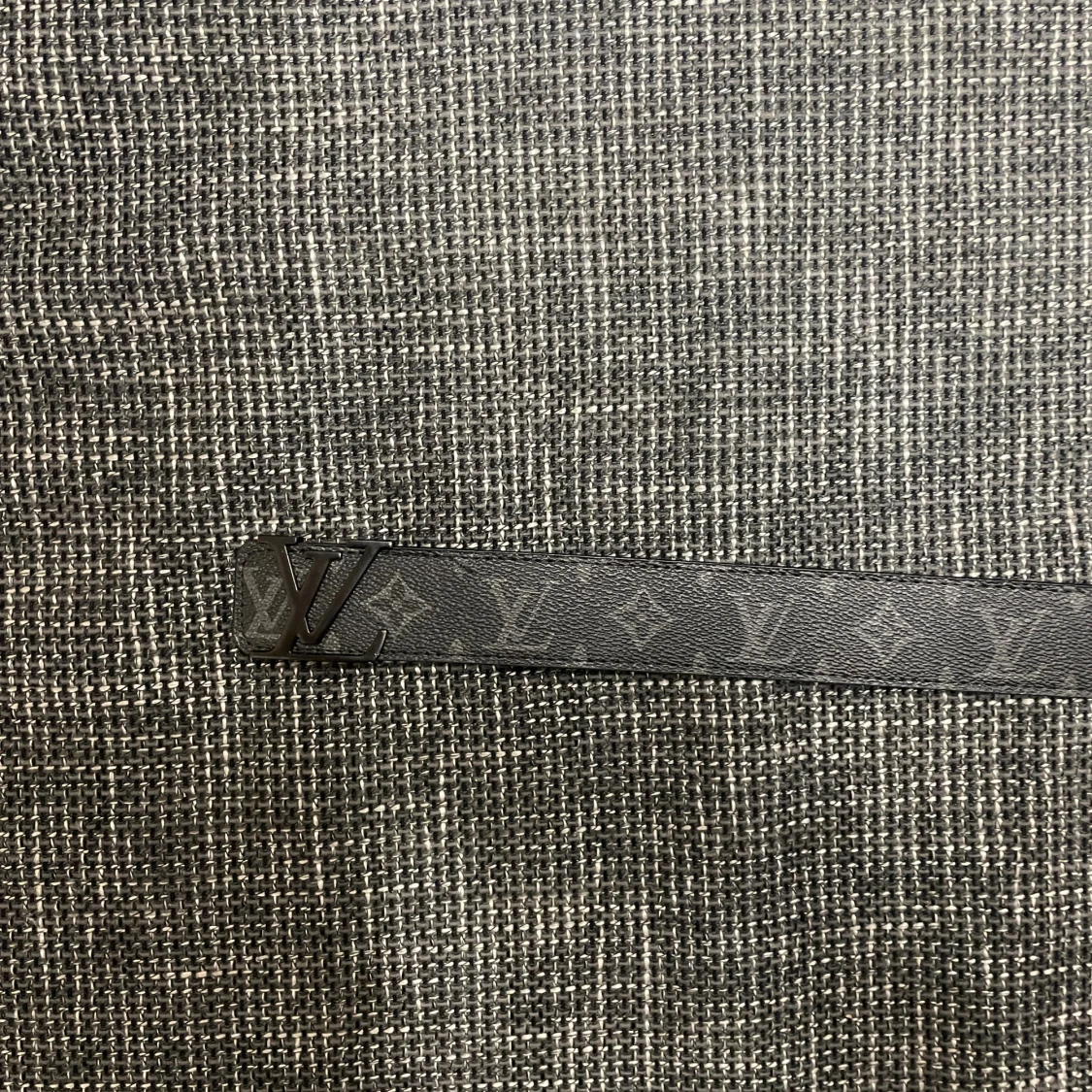 Svart Louis Vuitton bälte i skinn