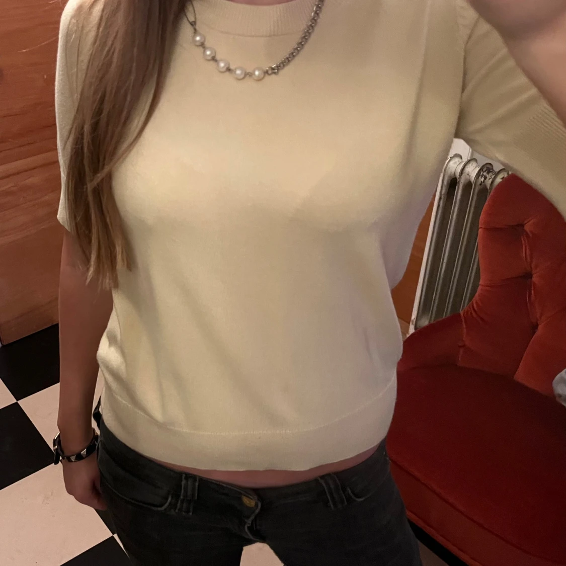 Ljusgul stickad kortärmad topp - 1