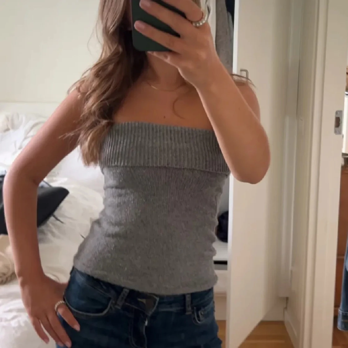 Grå ribbad stickad tubtopp