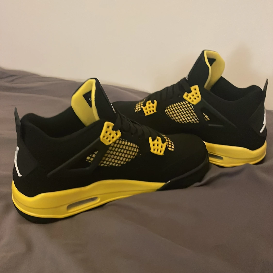 Nike Air Jordan 4  - 3