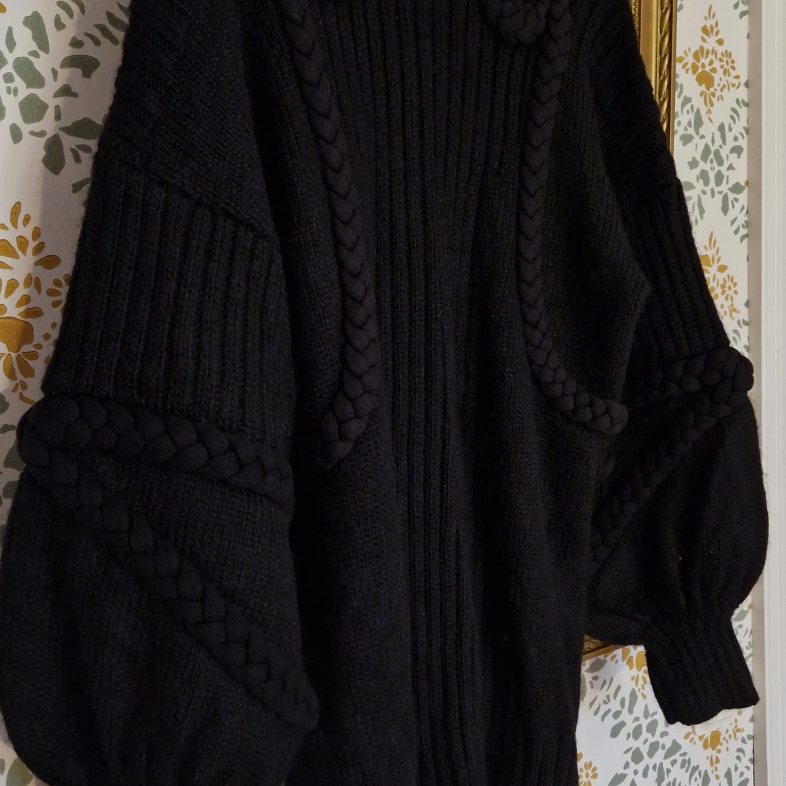 Svart stickad tröja/klänning från Carin Wester - 1