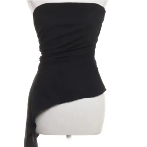 Svart asymmetrisk tubtopp - Xs men passat XXs (aldrig använd)