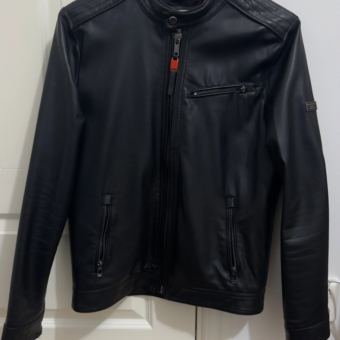 Svart skinnjacka från Alcott