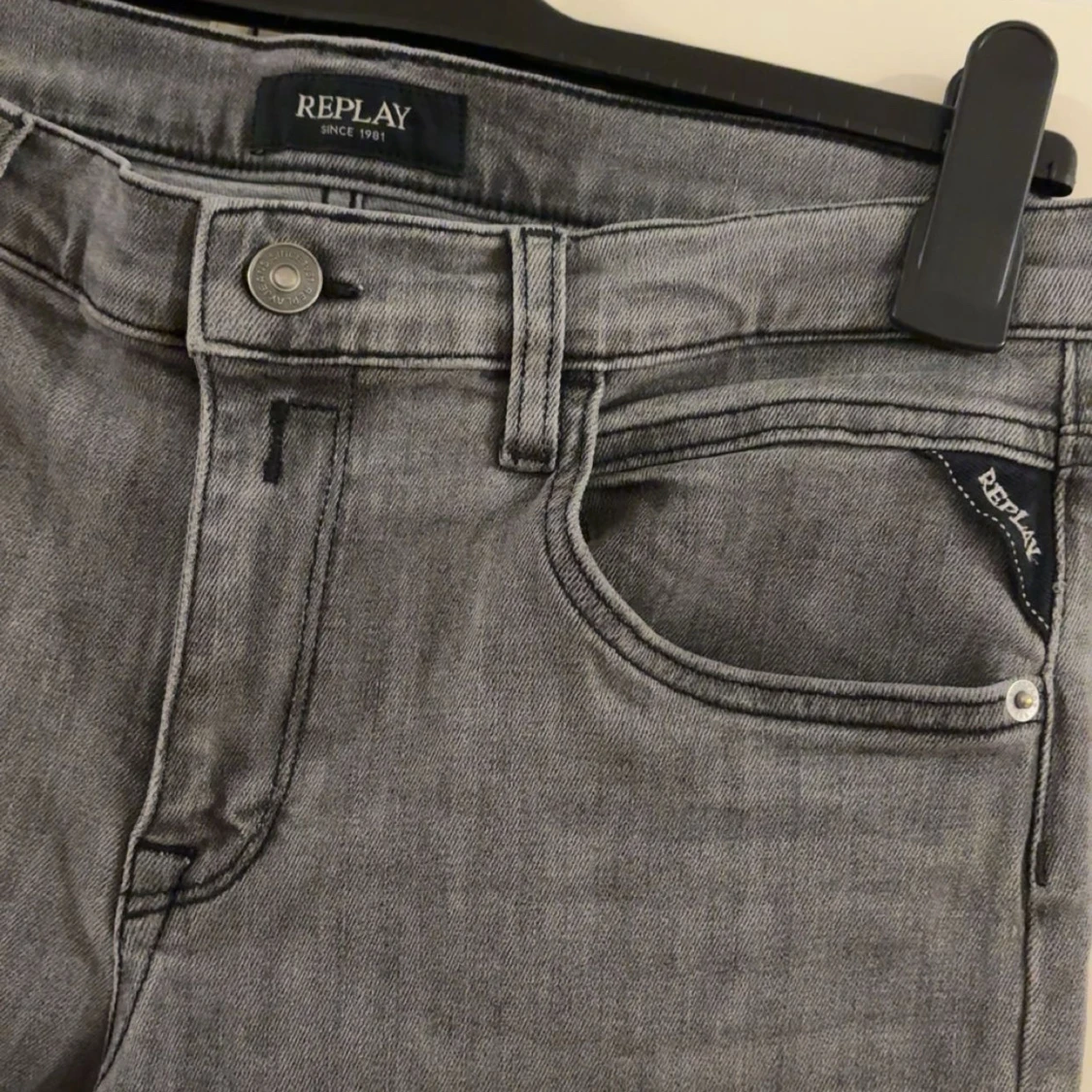 Grå Replay jeans straight fit - 1