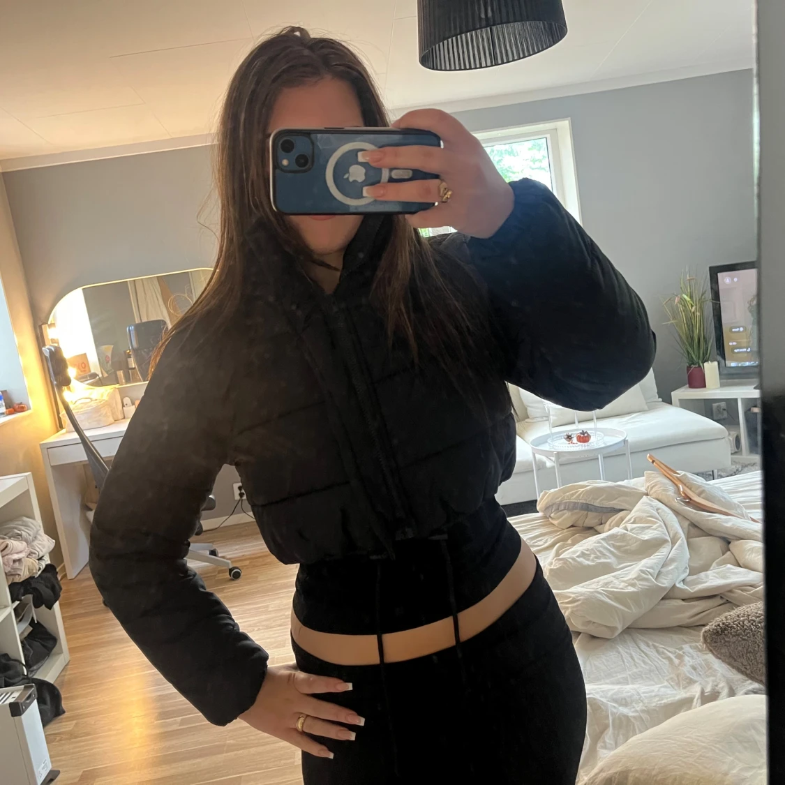 Svart croppad pufferjacka från SHEIN