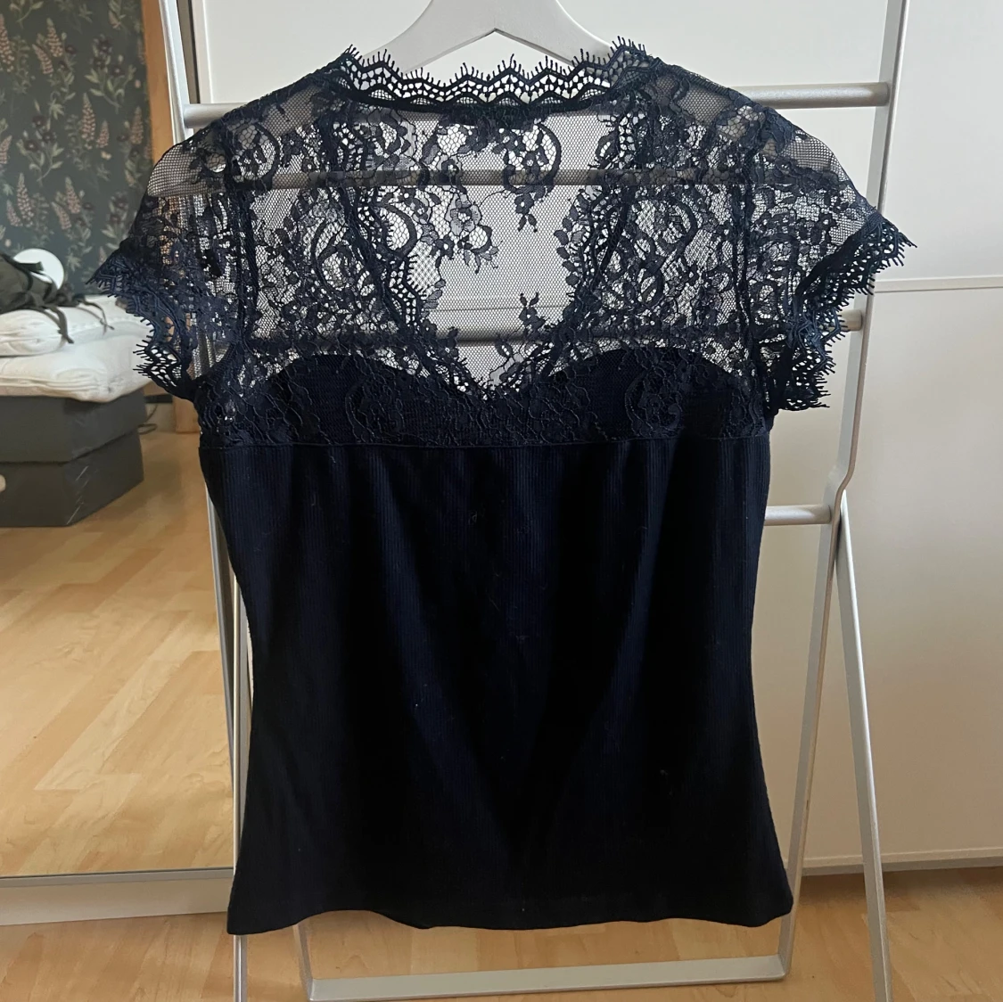 Blå spetsblus från Morgan - 2