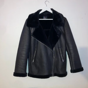 Even&odd jacka - Jacka från even&odd I storlek L eller XL, oklart då det inte står i jackan.