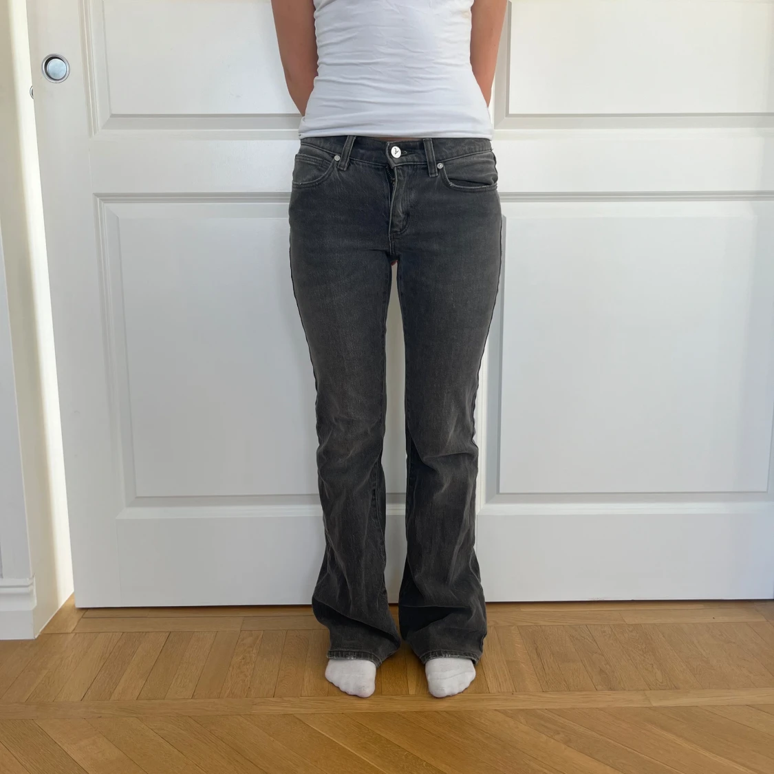 Svarta bootcut jeans