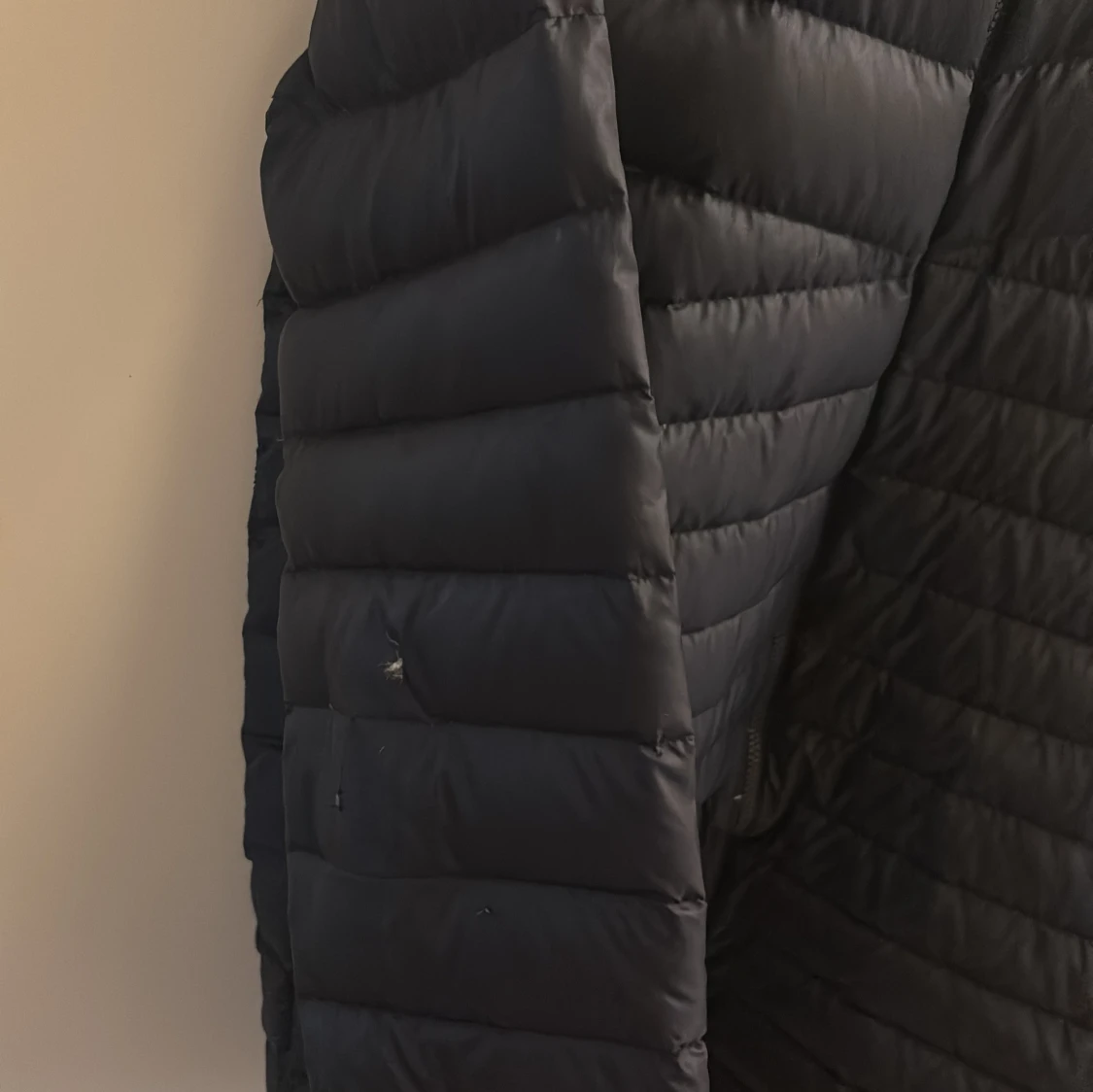 Svart lång dunjacka från Nike - 2