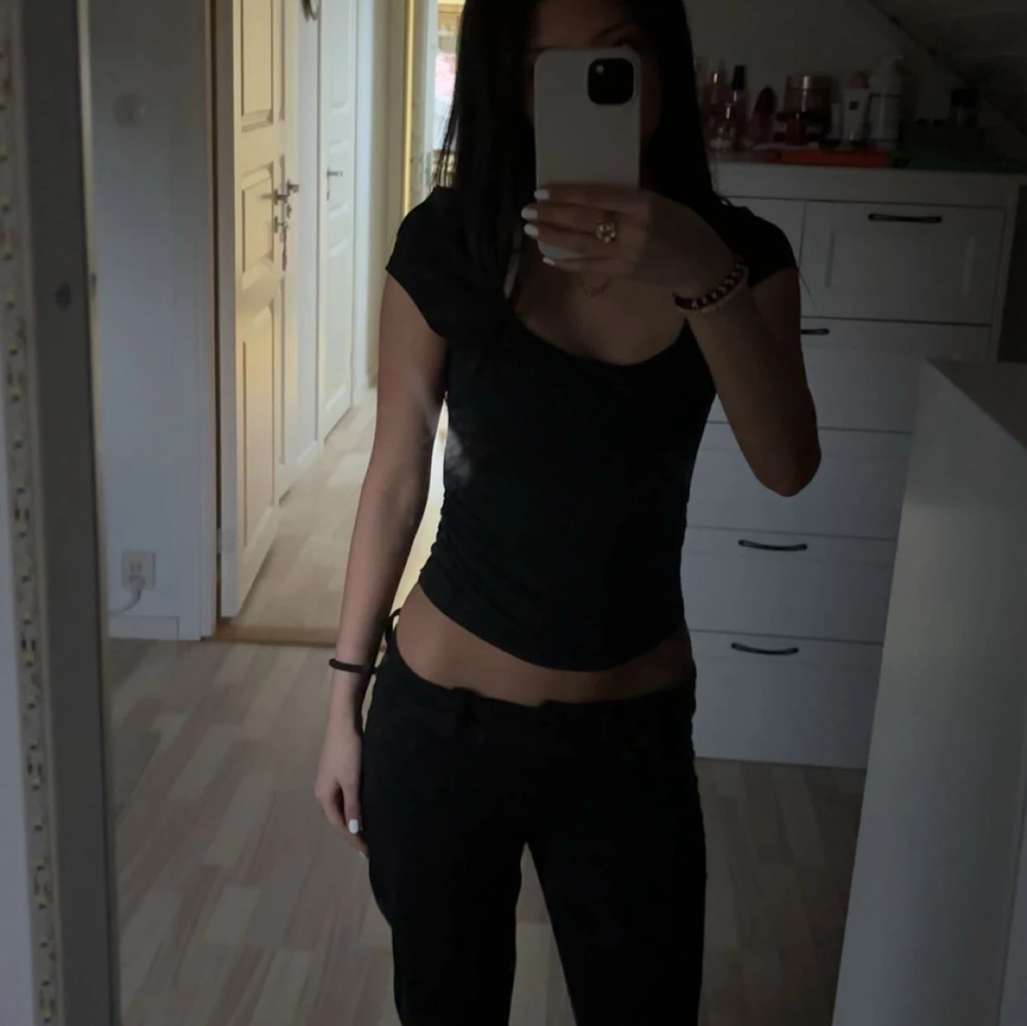 Svart croppad toppđ