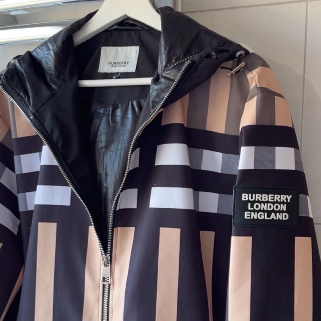 Burberry windbreaker - 4