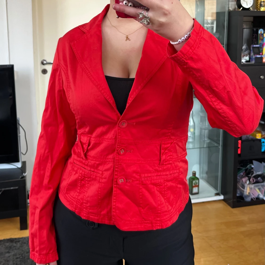 Röd kavajjacka från b.young