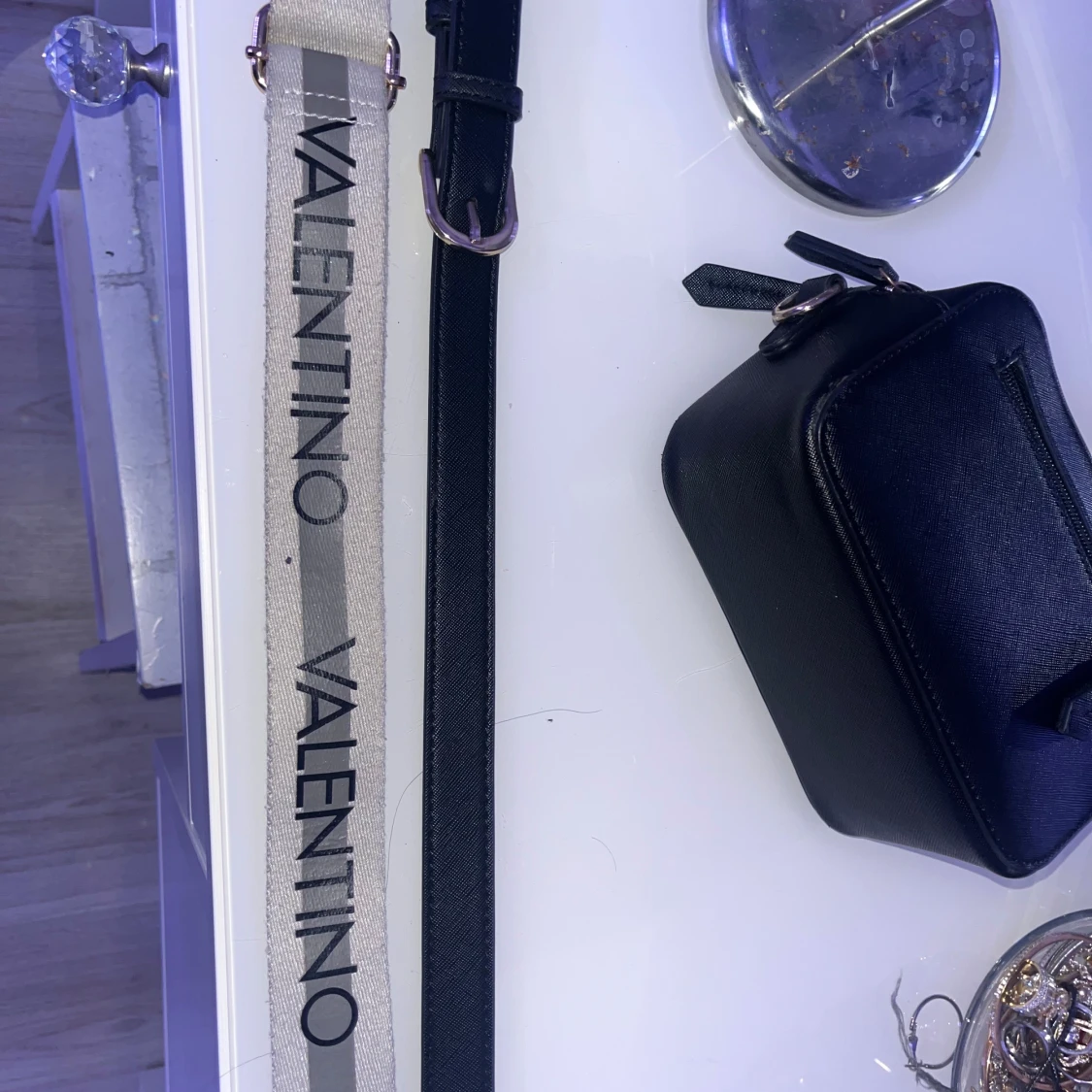 Svart axelväska från Valentino - 4