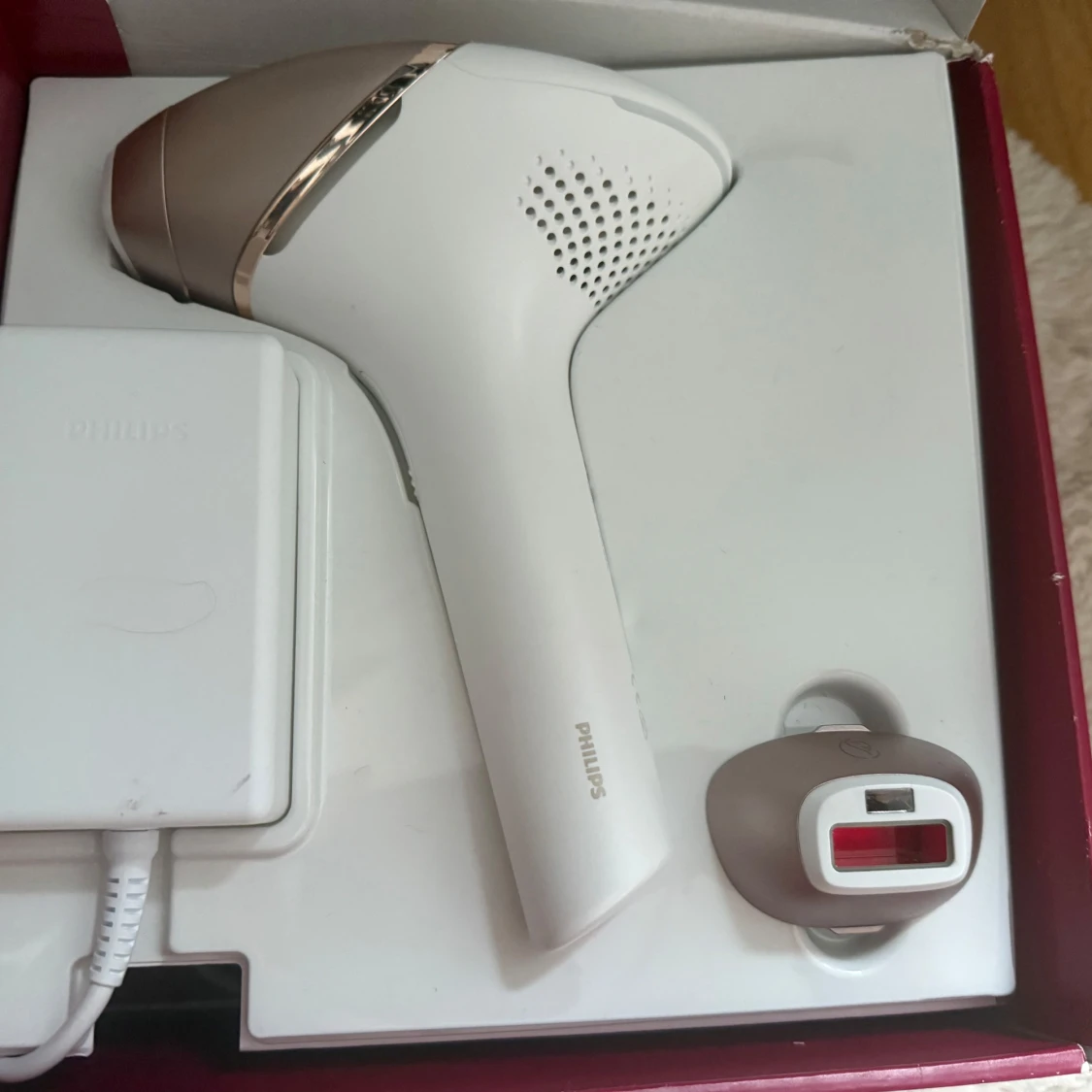 Lumea IPL Hair Removal 8000 - 1
