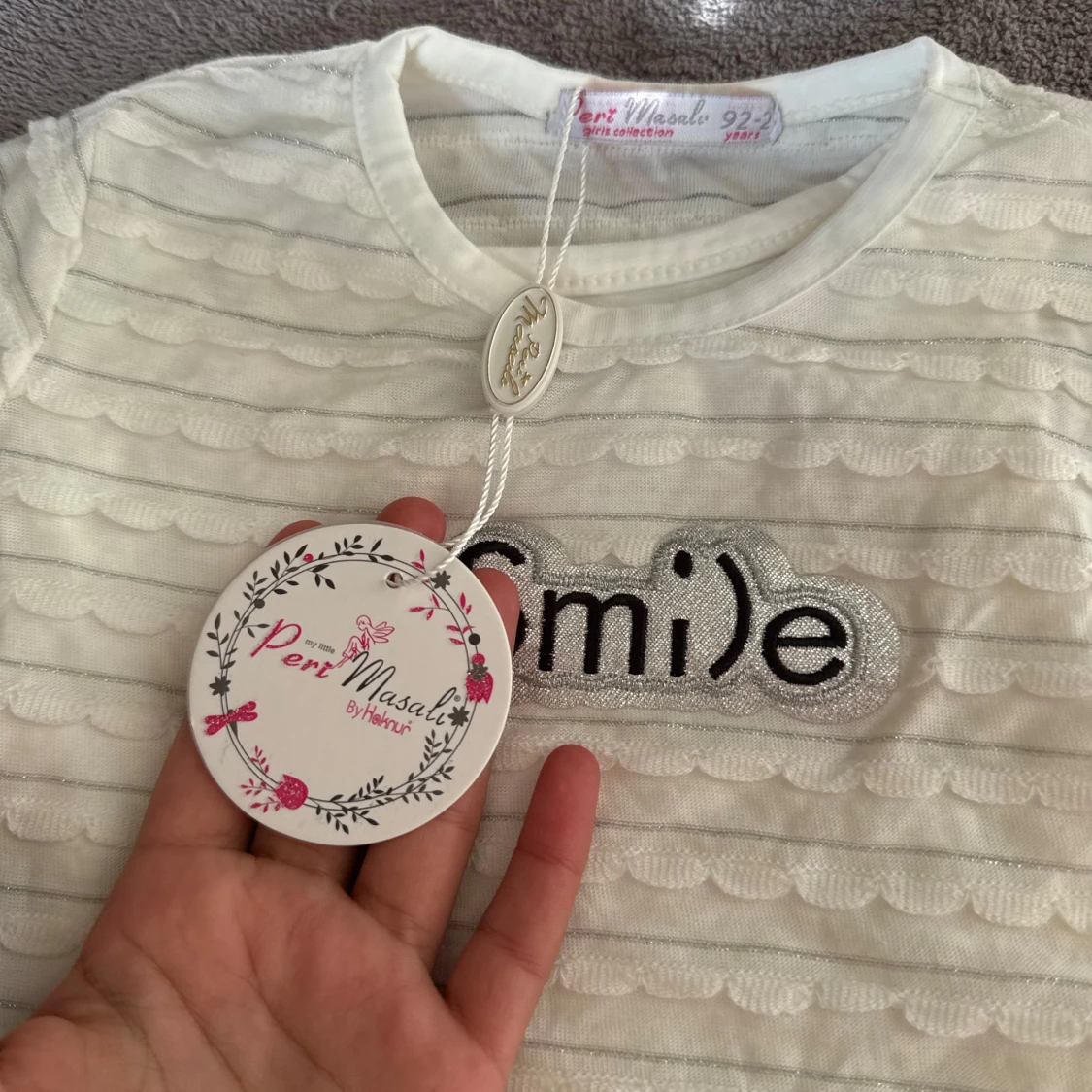 Vit topp och linne med Smile-tryck - 1