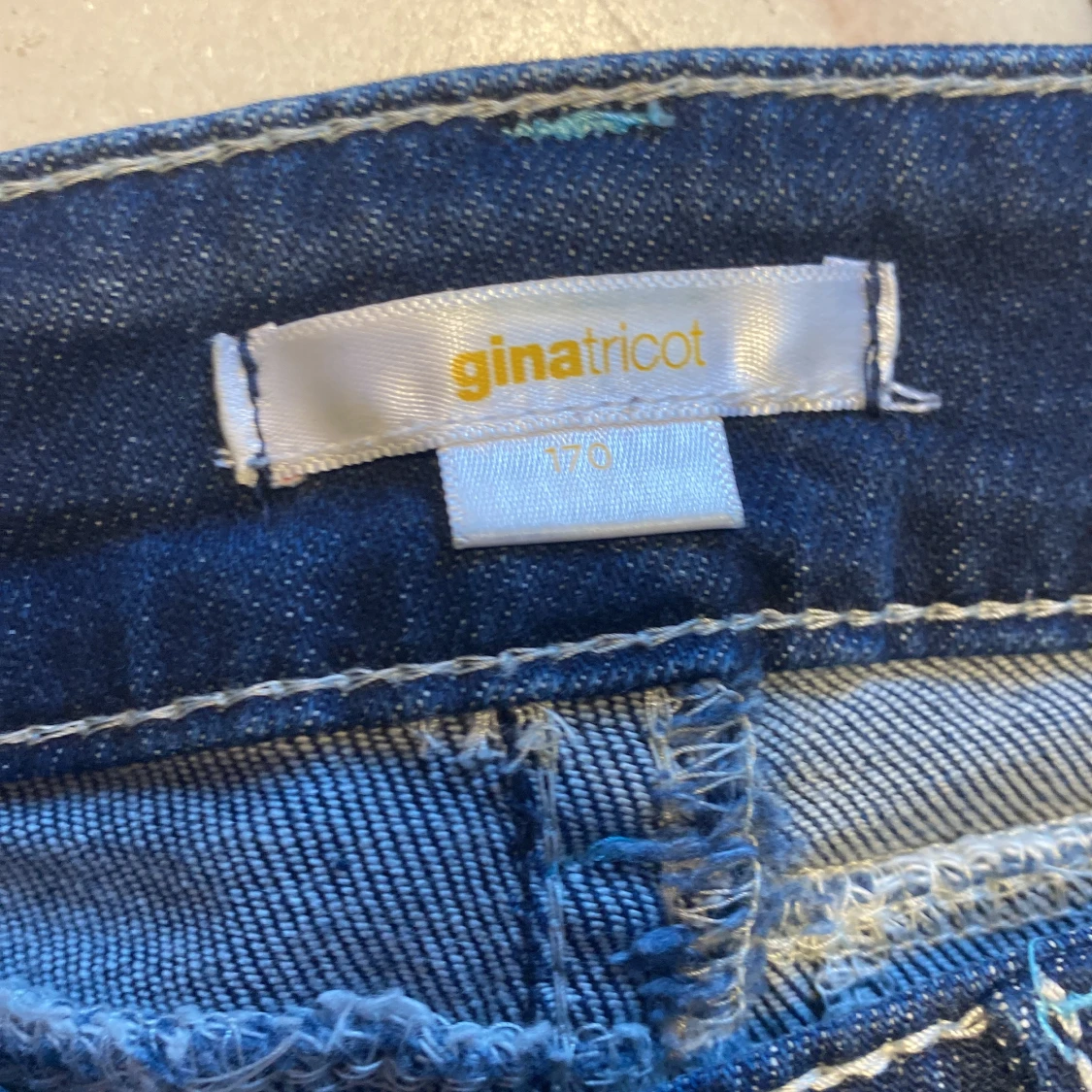 Mörkblå bootcut jeans Gina Tricot - 1