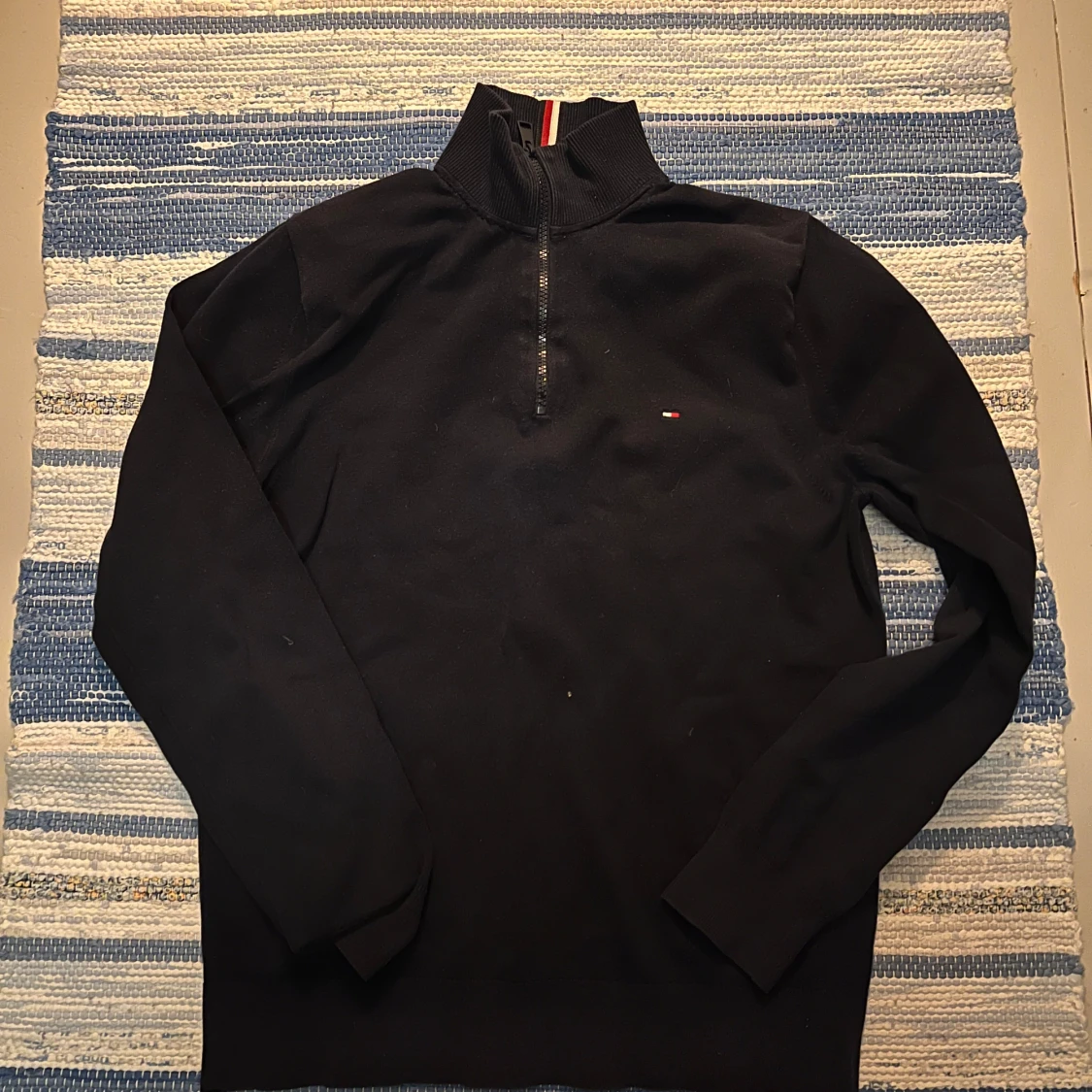 Mörkblå half zip tröja Tommy Hilfiger
