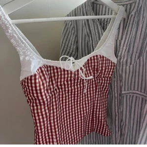 rutigt zara linne  - super fint ny skick använd en gång