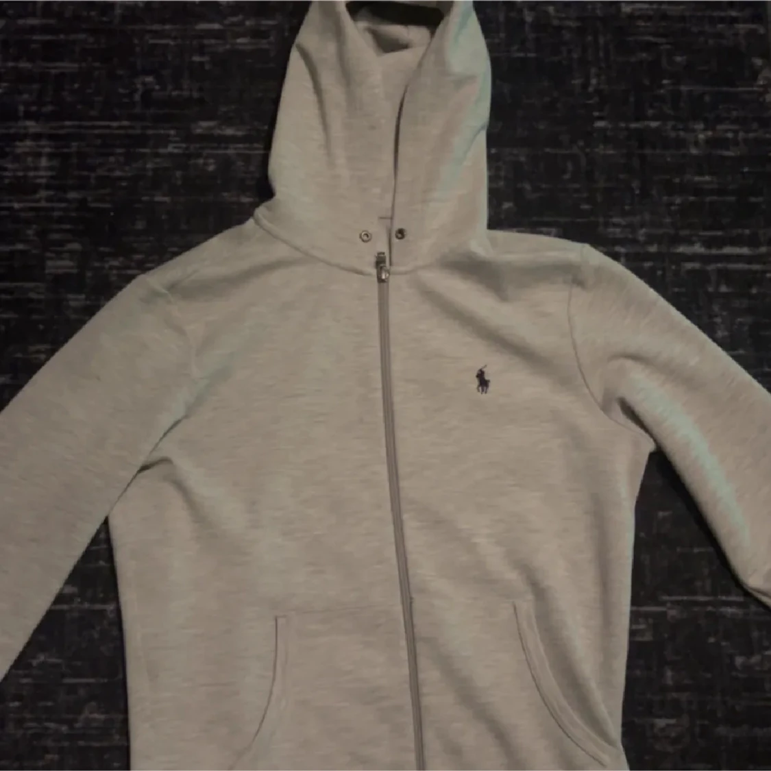 Grå hoodie från Polo Ralph Lauren