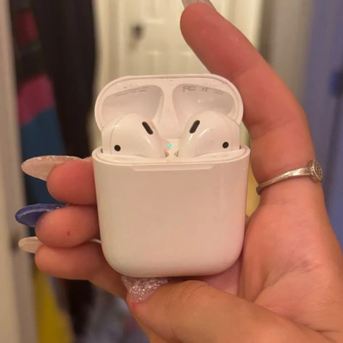 AirPods 2