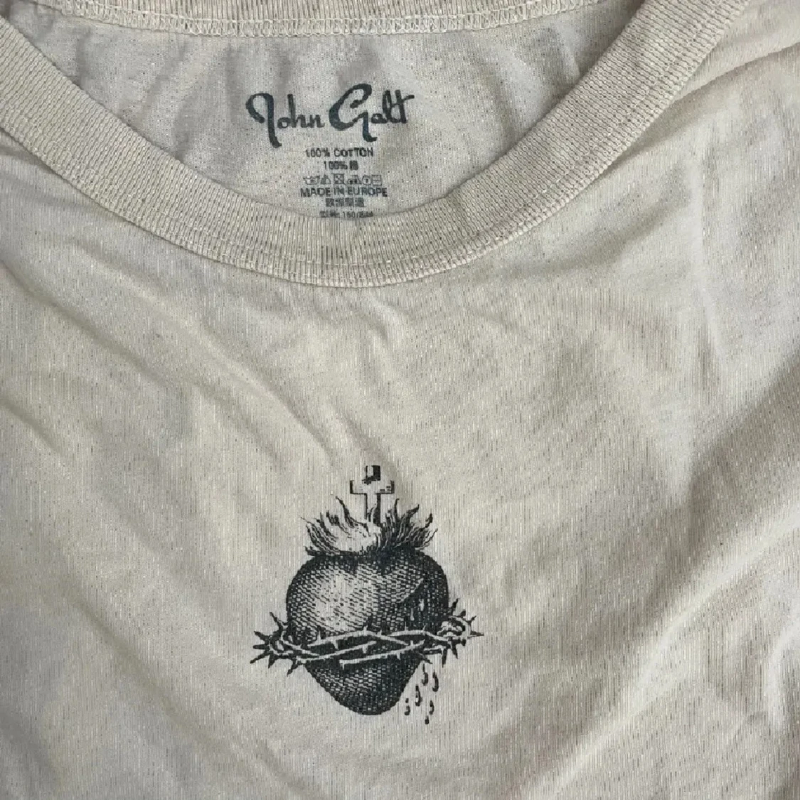 Vit t-shirt med tryck - 1