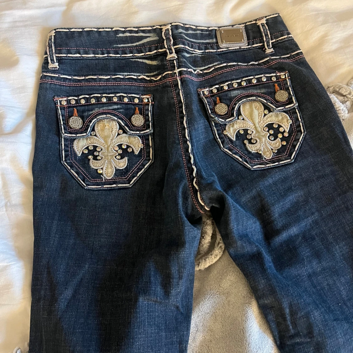  jeans med vita sömmar från caco jeans - 3