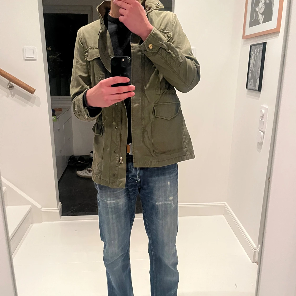 Olivgrön parkajacka med fickor - 1