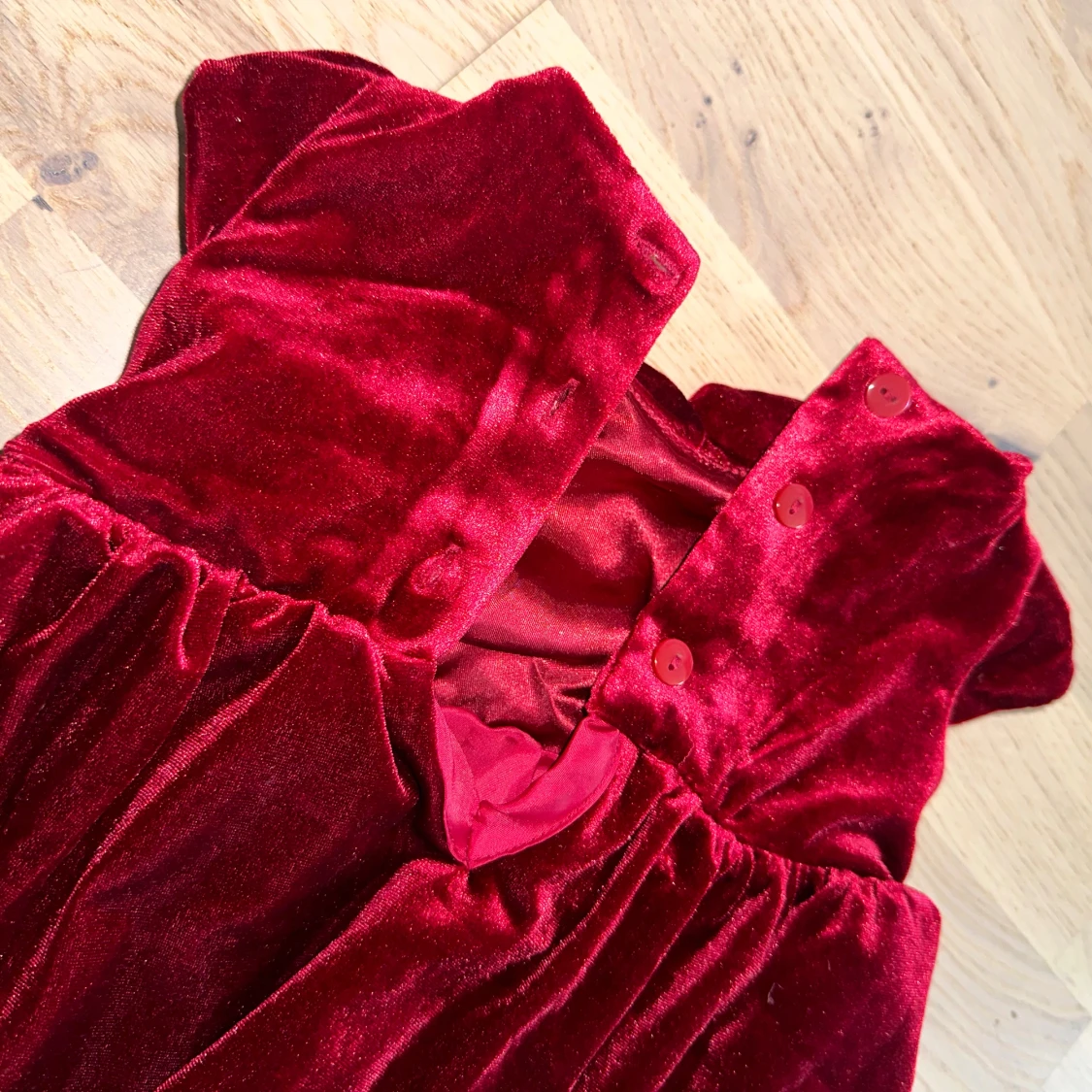 Vinröd sammetsklänning från H&M julklänning  - 2