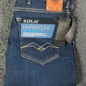 Replay Hyperflex mörkblå jeans - Köpte men passade inte så säljer de nu köpte de nya 1599