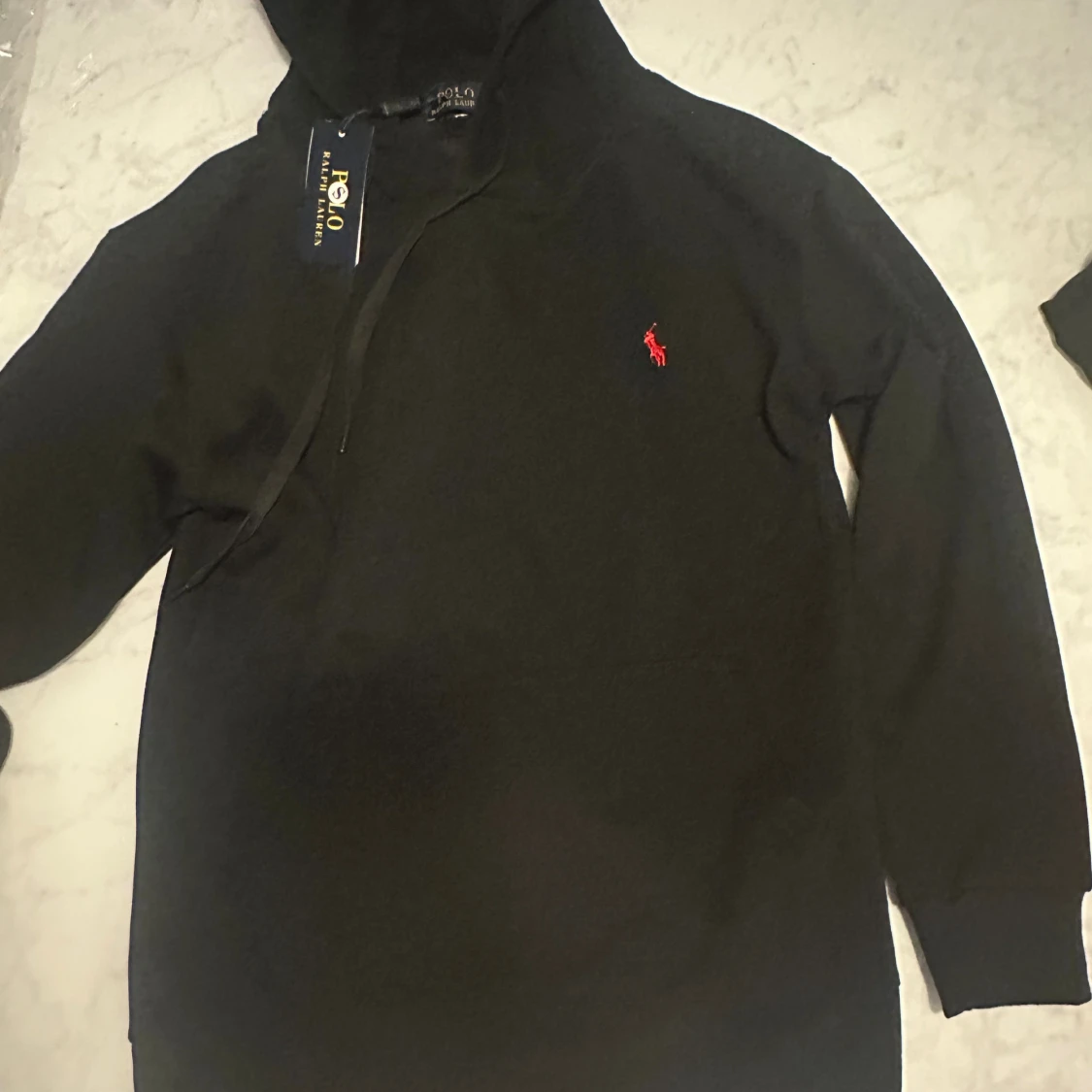 Svart hoodie från Polo Ralph Lauren