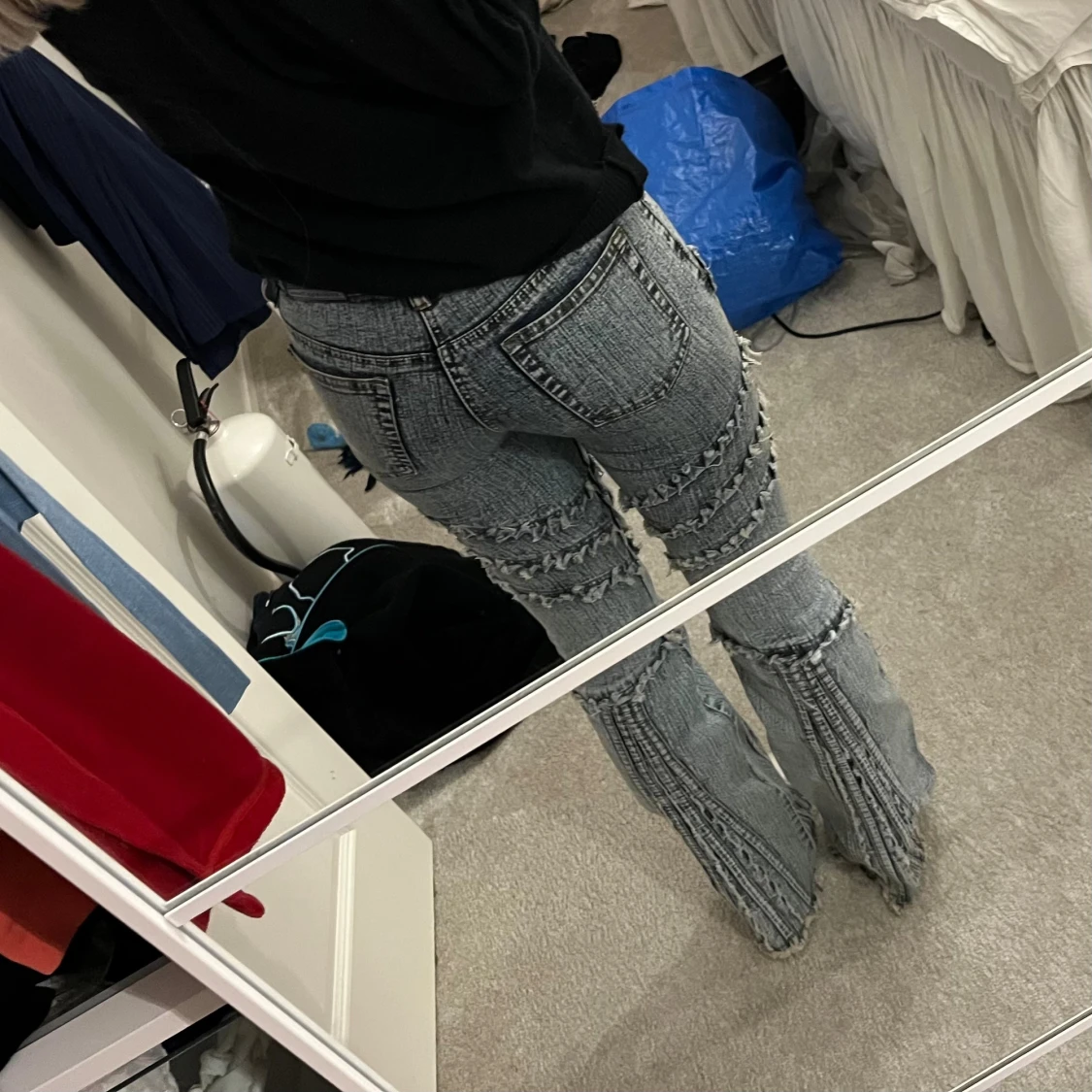 Lågmidjade bootcutjeans - 1