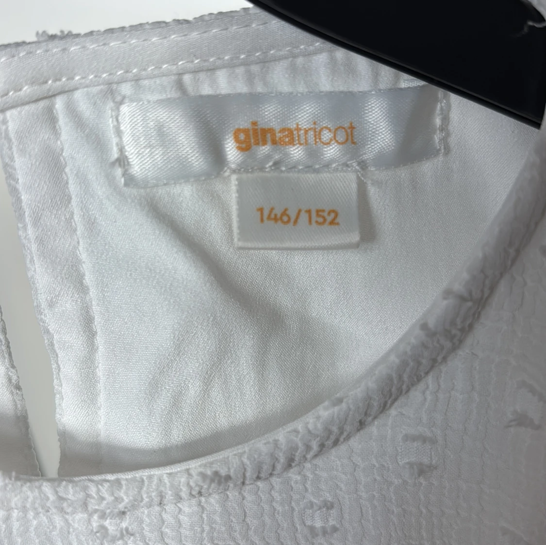 Vit volangblus från Gina Tricot - 2