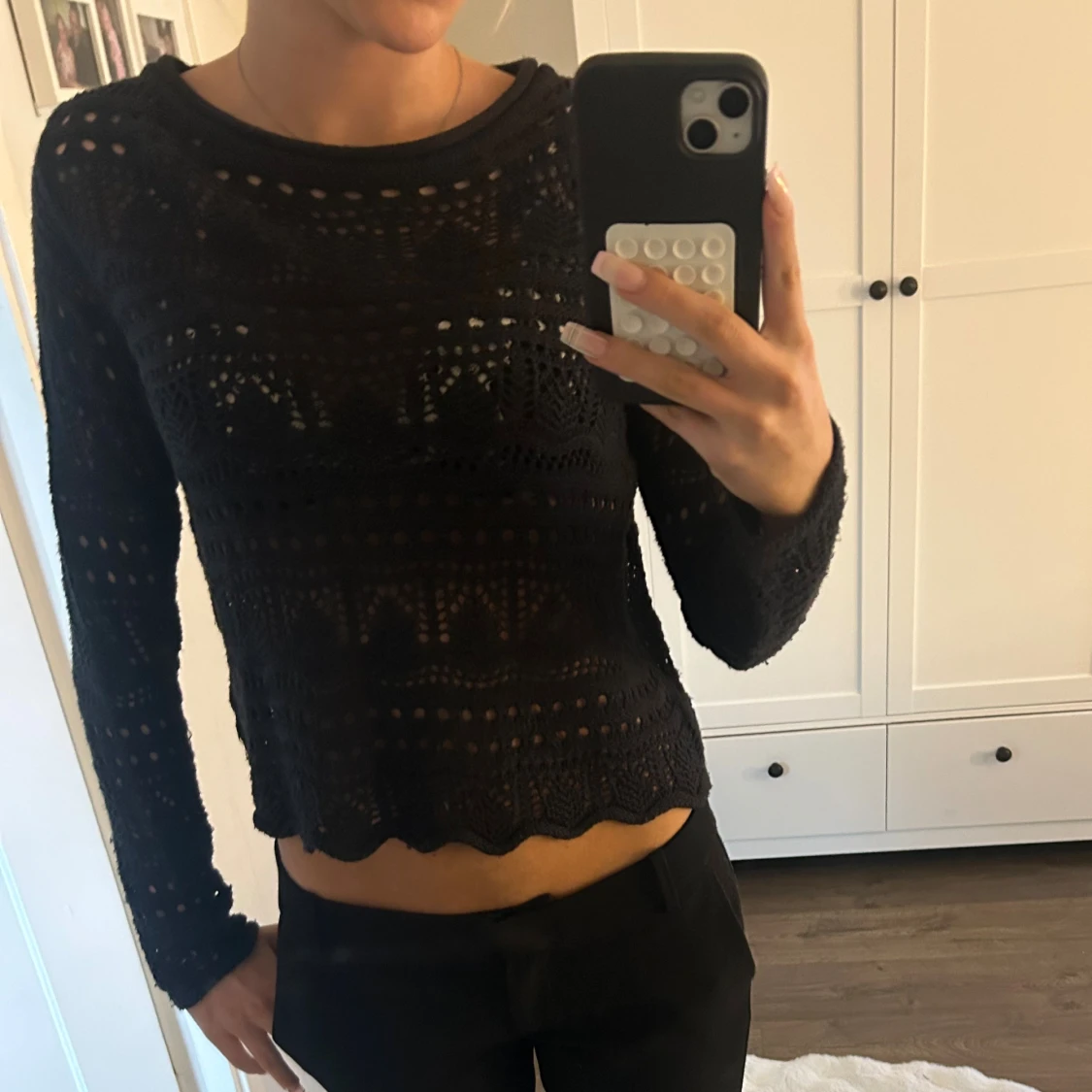 Svart virkad tröja - 2