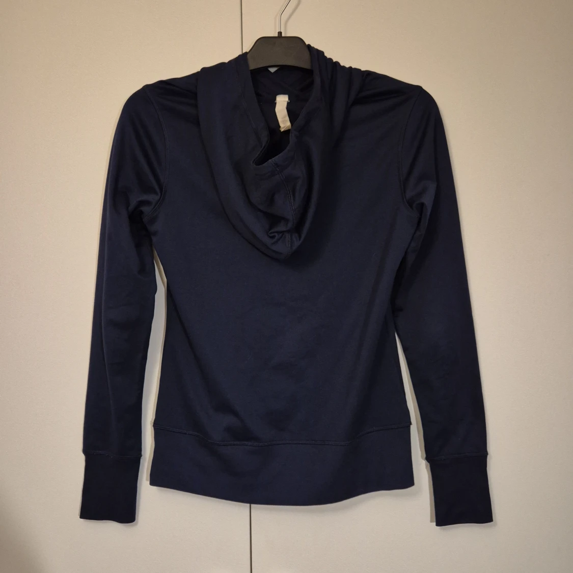 Mörkblå hoodie från Under Armour - 1
