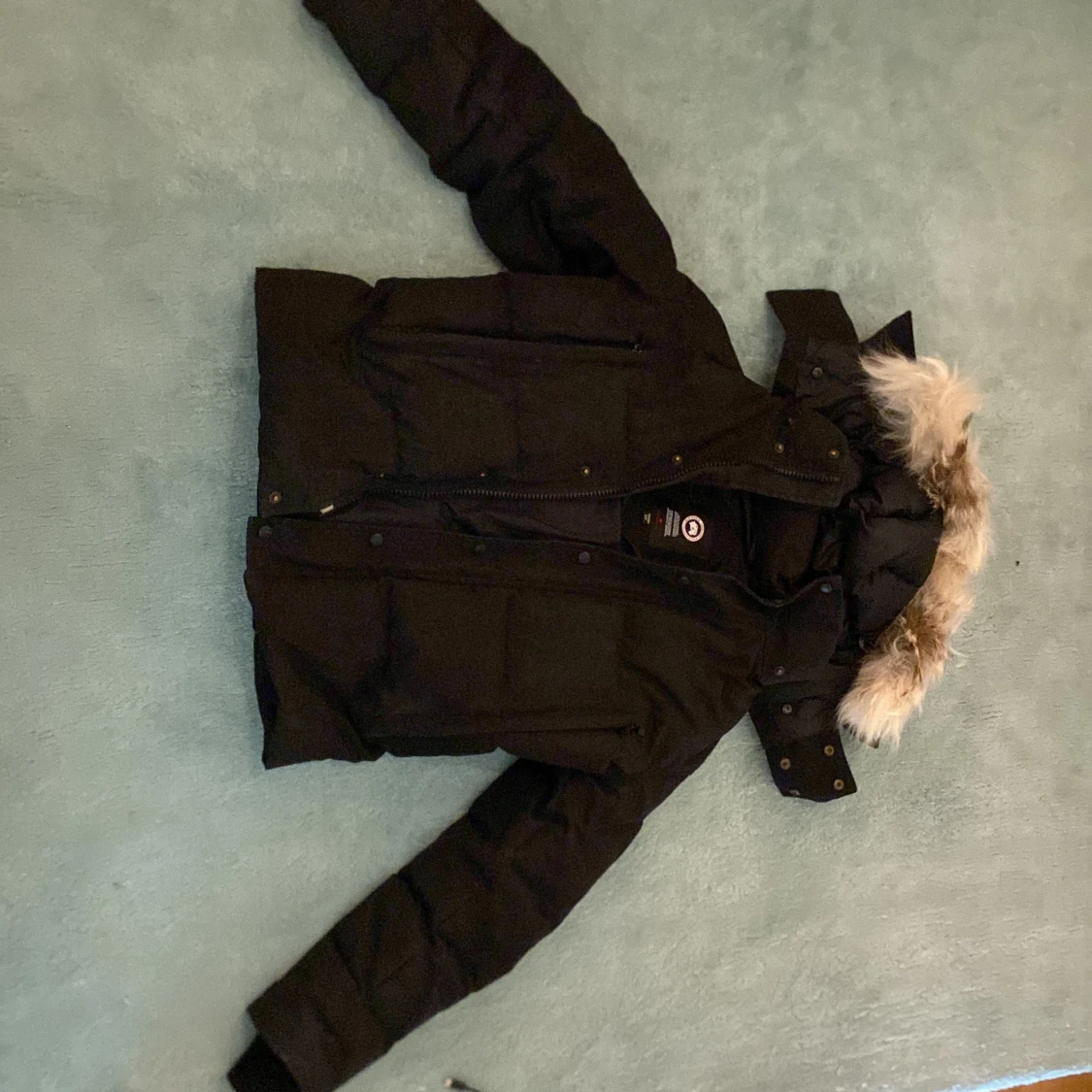 Svart dunjacka från Canada Goose