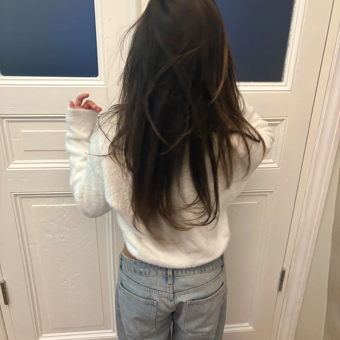 Vit fluffig croppad stickad tröja - 1