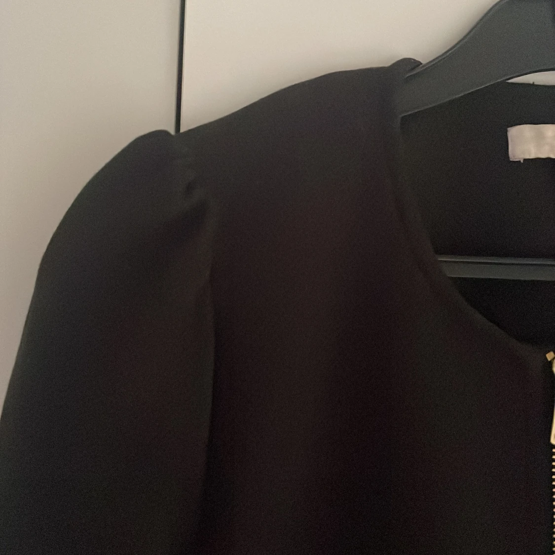 Svart kappa med dragkedja från H&M - 2