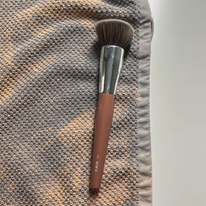 Caia F14 - Caia borste F14