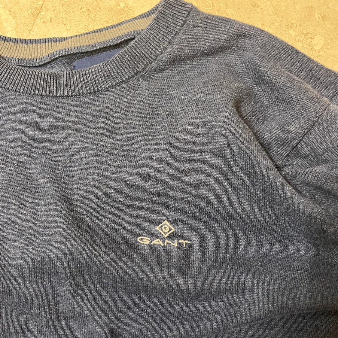 Mörkblå stickad tröja från GANT - 3